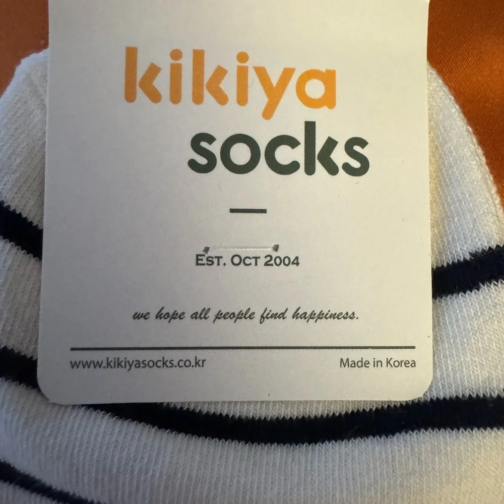 👀❤️You Kikiya White/Black Striped Ankle Socks with Red Heart -Made in Korea -NWT
